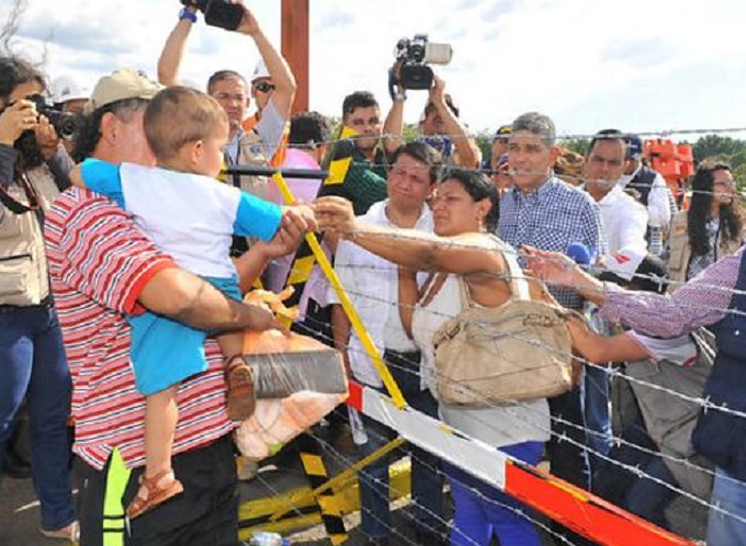 Reconocida periodista invita a inmigrantes venezolanos a dejar de reproducirse en Colombia como lo están haciendo 1