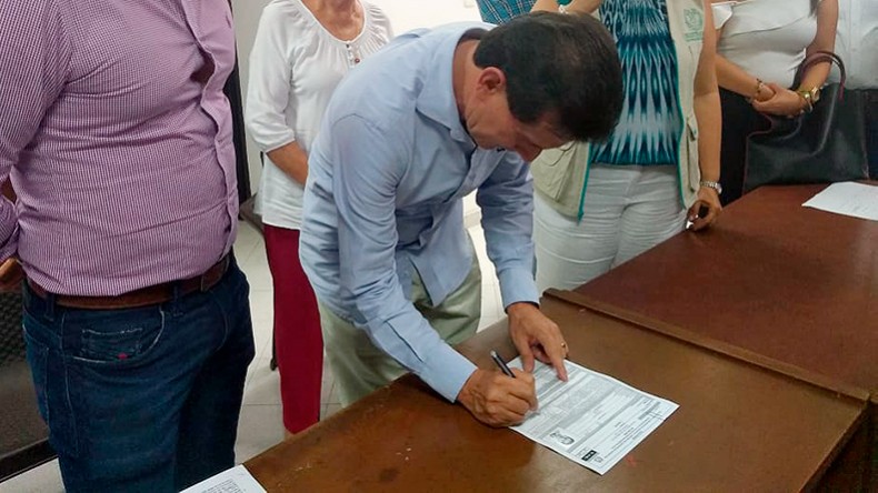 Alfredo Bocanegra inscribió su candidatura a la Alcaldía de Ibagué 1