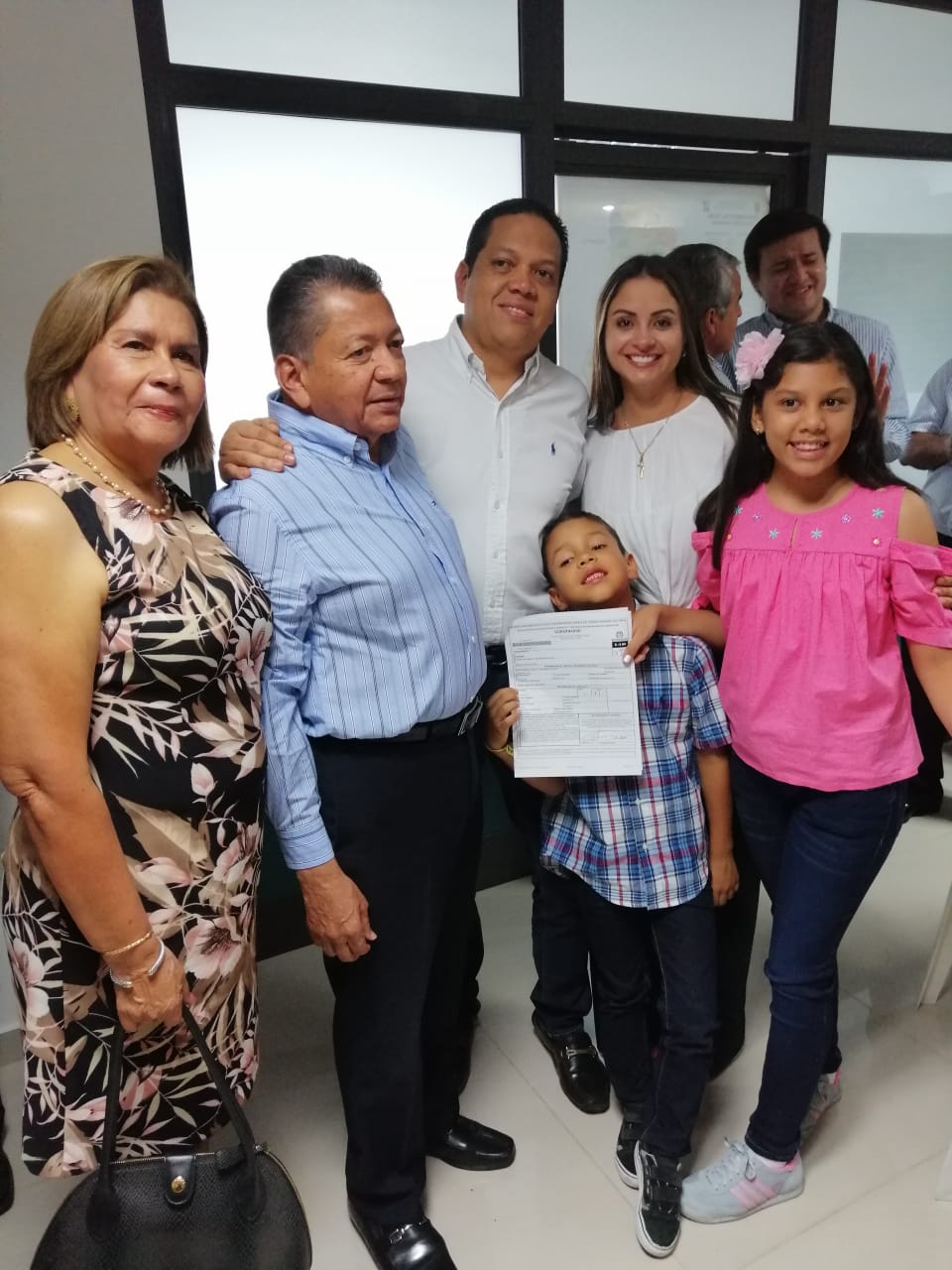 Sin comité de aplausos Mauricio Pinto se inscribió como candidato a la Gobernación 11