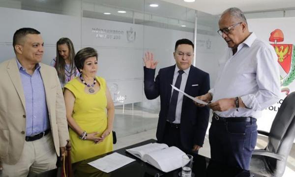 Él es el nuevo Gerente del Hospital Federico Lleras Acosta 1
