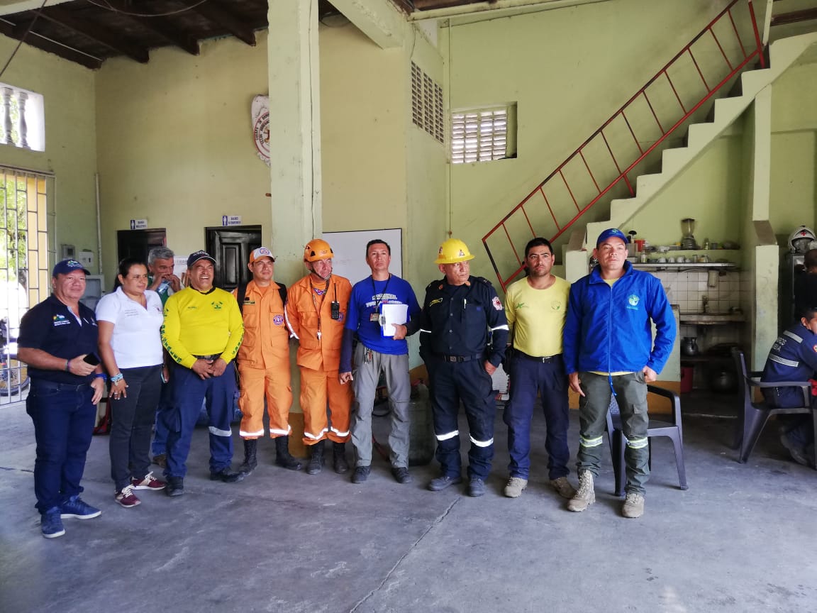 Voraz incendio amenaza Honda, declaran calamidad pública 9