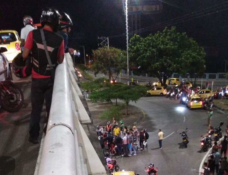 Joven intentó suicidarse lanzándose desde el puente de la Calle 80 en Ibagué 1