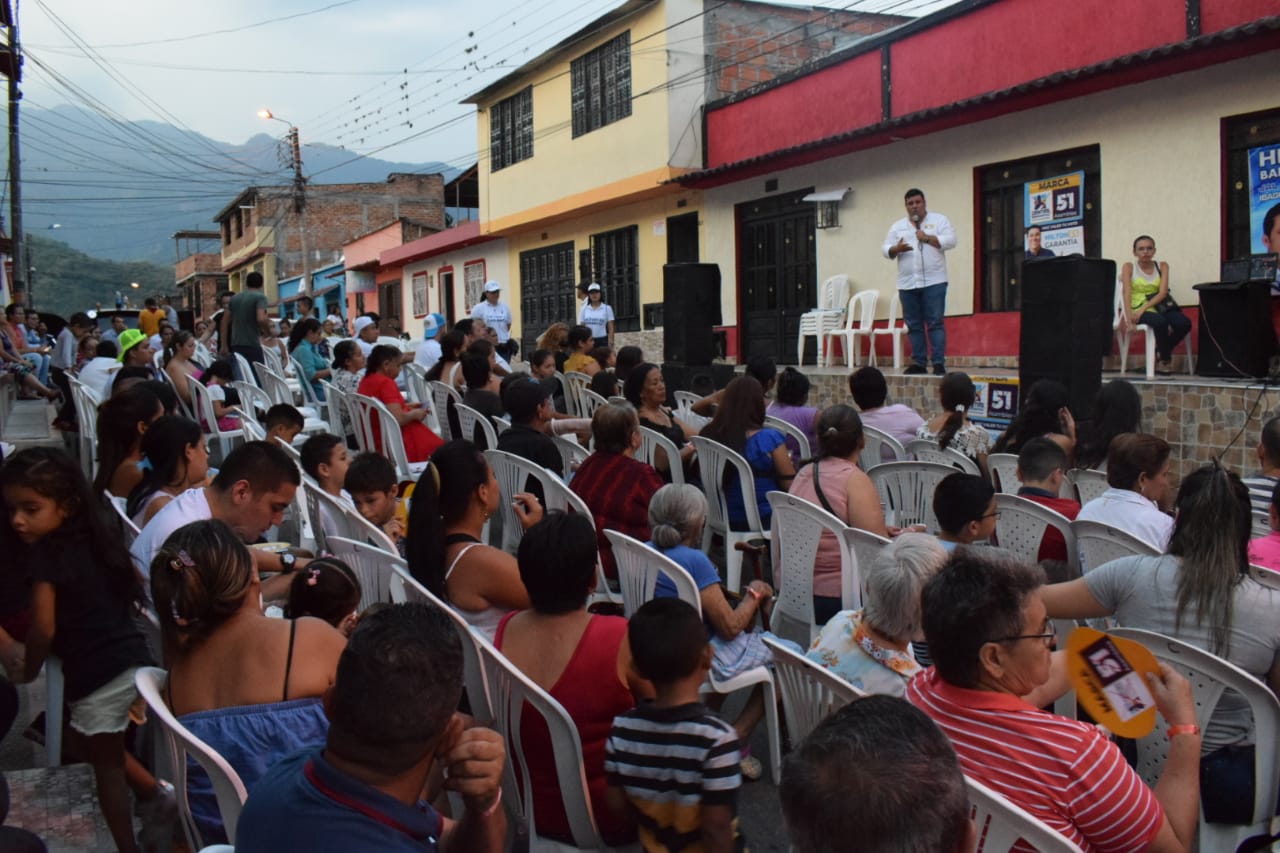 Milton Restrepo también estuvo presente en los barrios de Ibagué 4