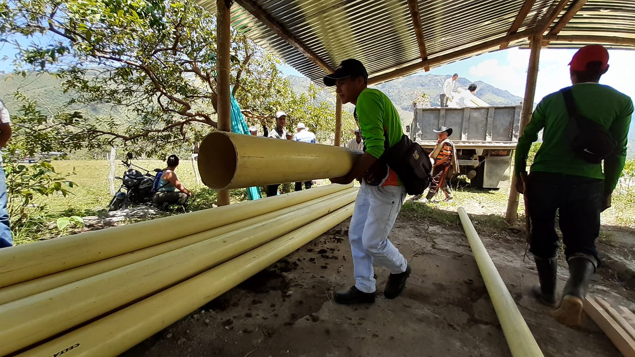 Unidad para las Víctimas entregó materiales para construcción de Institución Educativa en Rioblanco 10