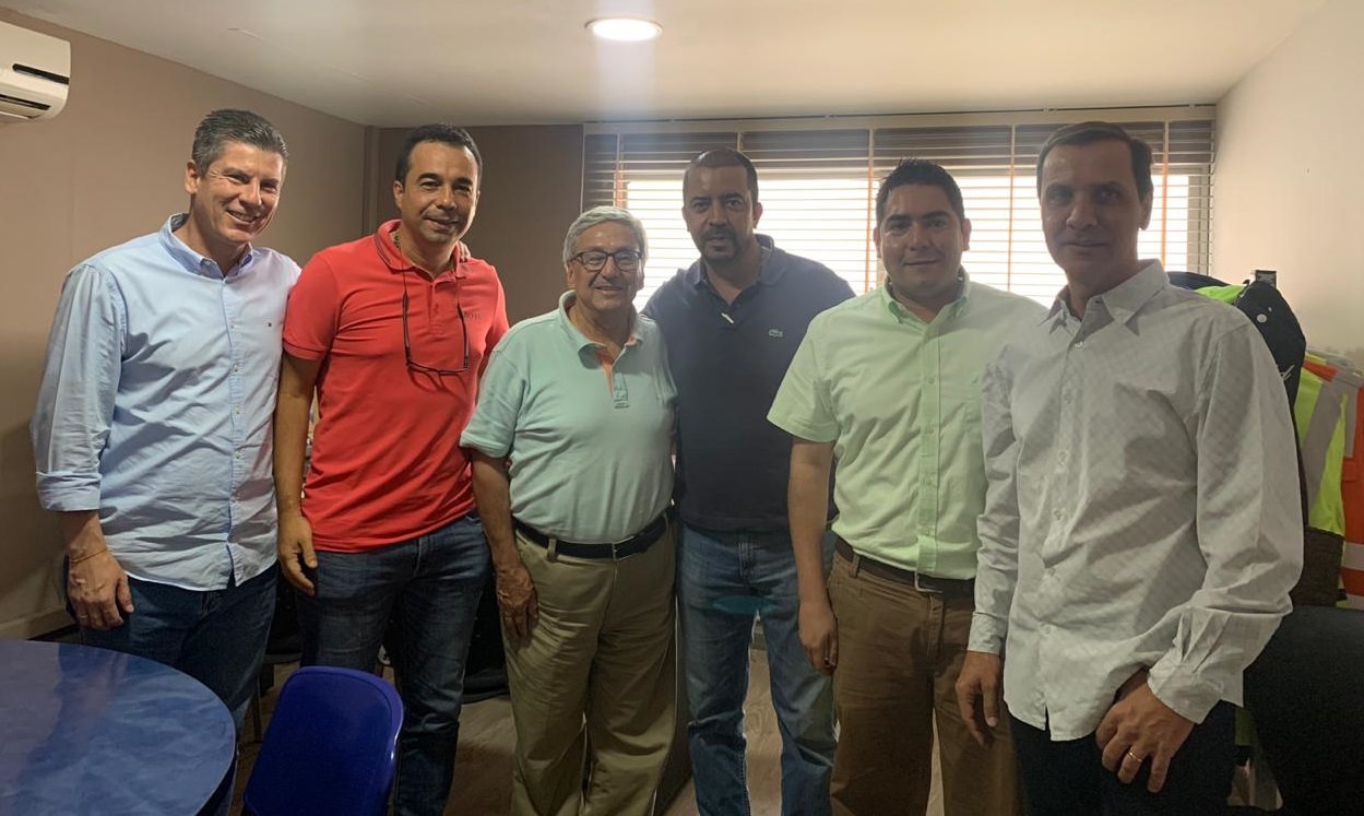 Leonidas López recorre Ibagué para afianzar su campaña 1
