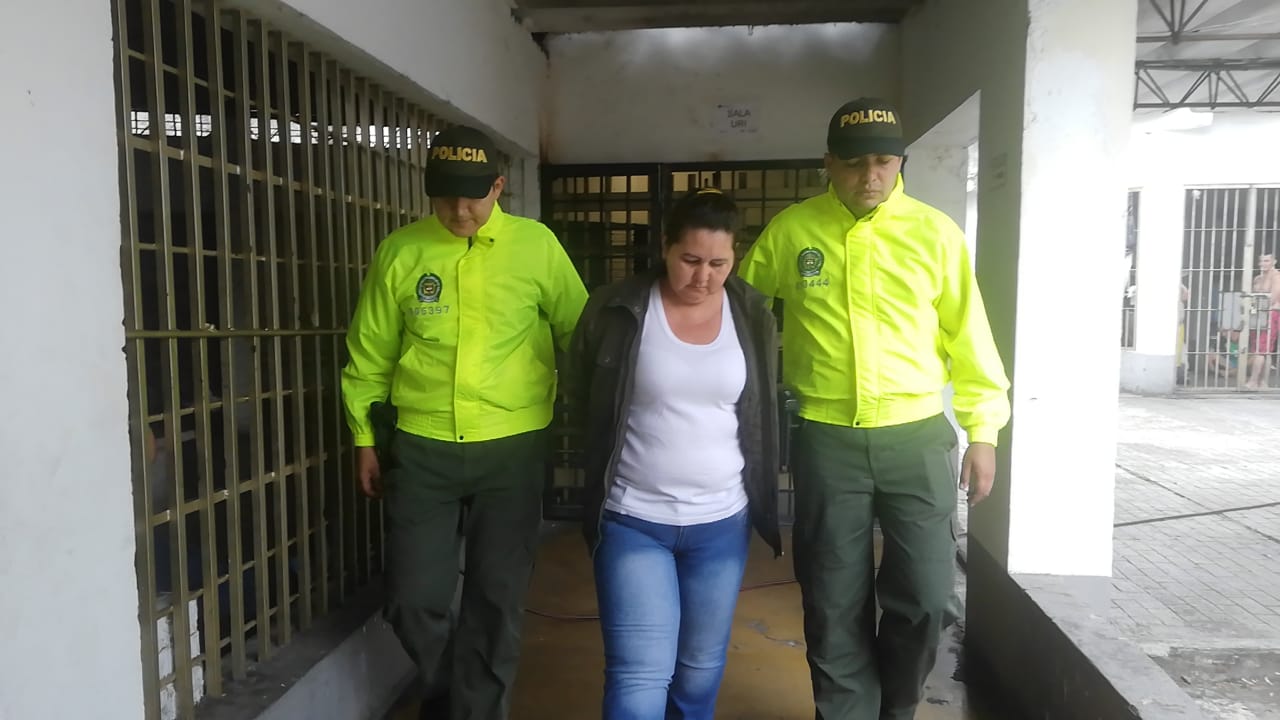 Una ‘joyita’: empleada del servicio robó a una abuelita de 84 años en Ibagué 1