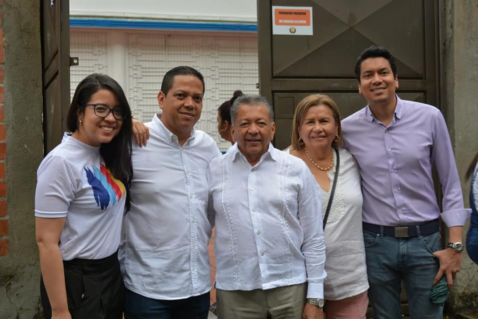 Candidatos a la Gobernación del Tolima ejercieron su derecho al voto 9