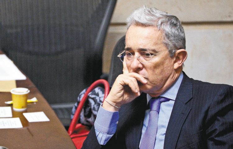 Tribunal Superior de Bogotá rechaza solicitud de libertad provisional para Álvaro Uribe 1