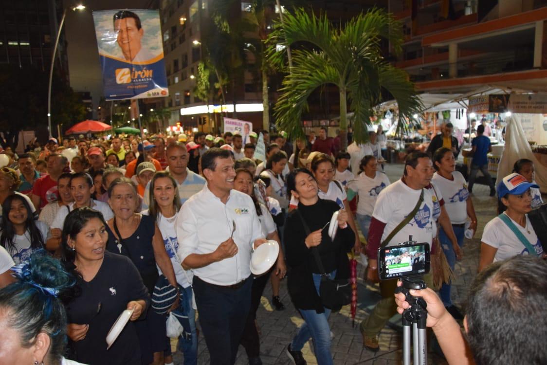 José Alberto Girón se manifiesta en contra del maltrato a la mujer 5