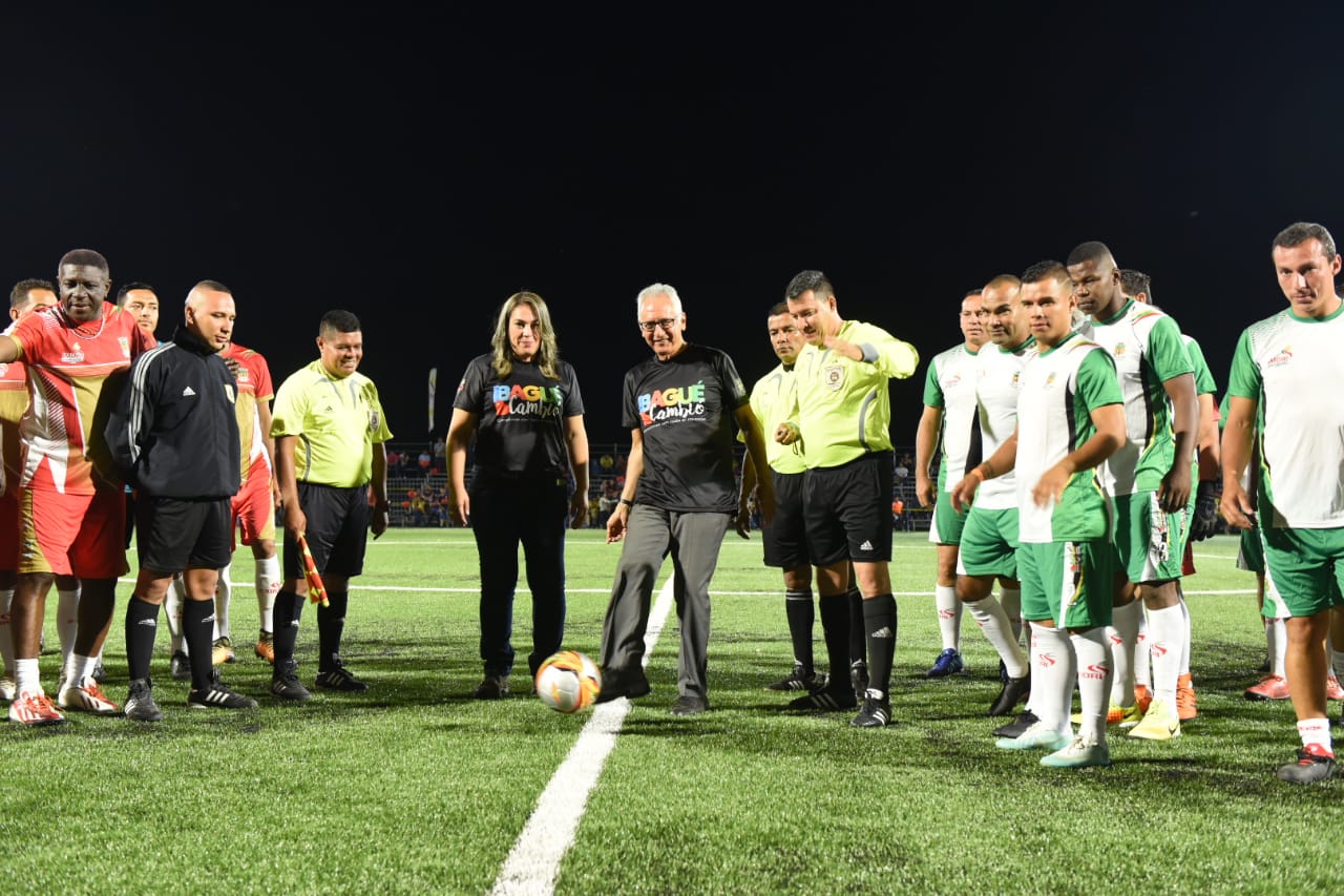 “Todo bien, todo bien”: Alcaldía inauguró oficialmente estadio alterno de fútbol 7