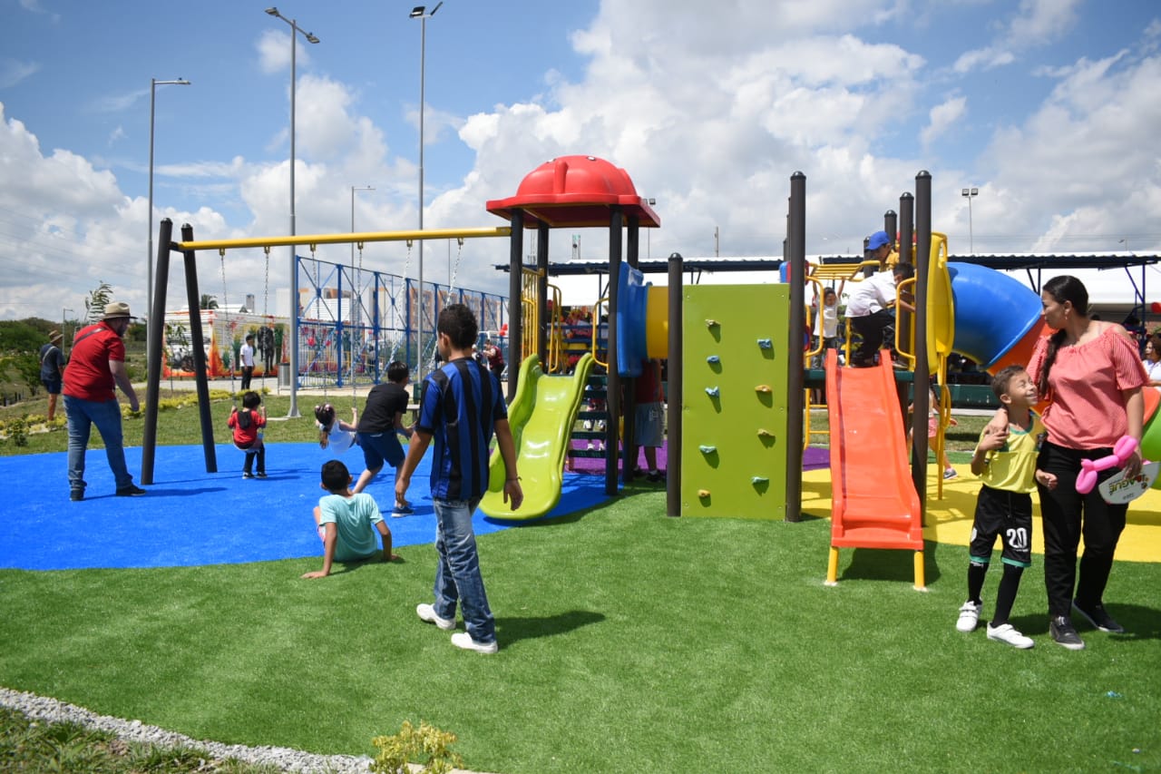 Alcaldía entregó el megaparque Nazareth en la comuna 7 de Ibagué 12