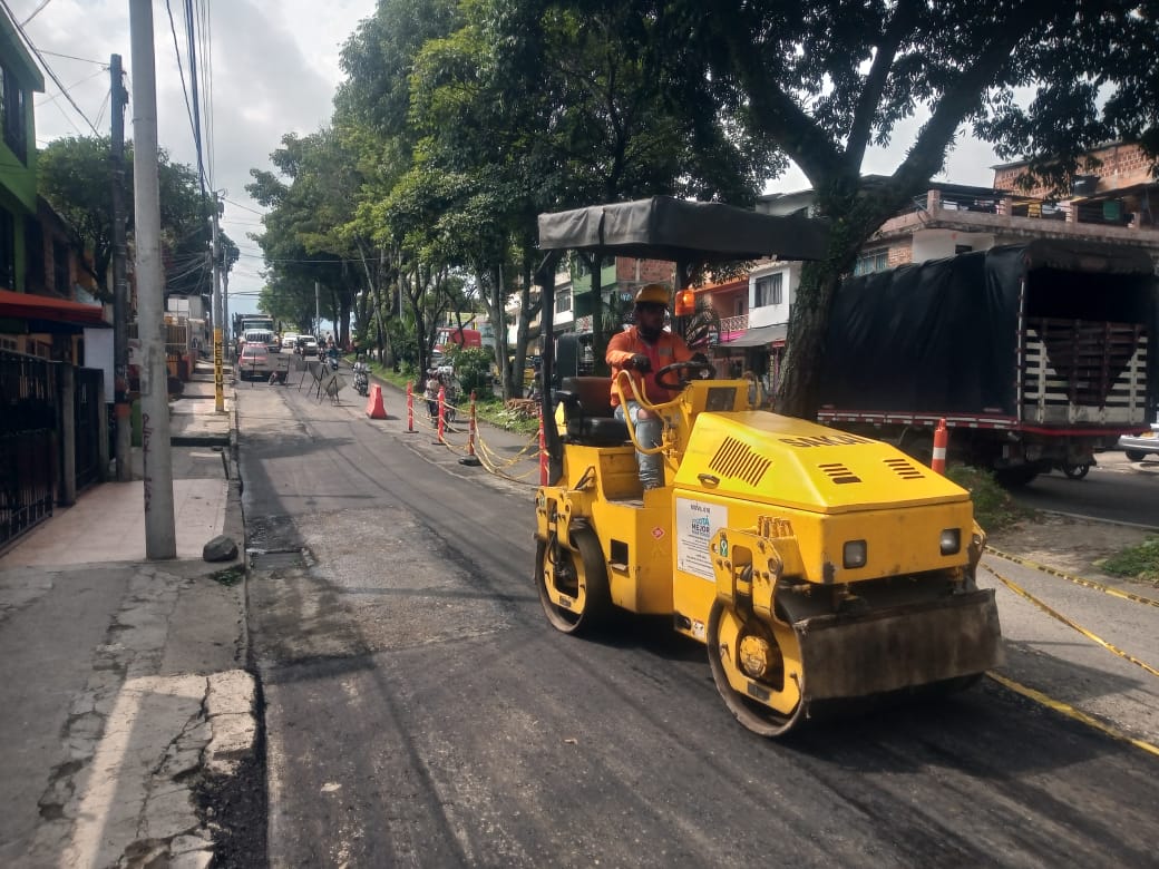 Gran congestión vial en varios puntos de Ibagué por reparación de capa asfáltica 4