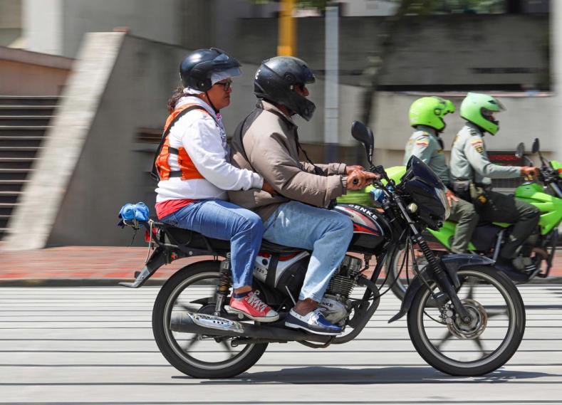 ¡Atención! Prohíben parrillero en Ibagué durante visita de Duque 3
