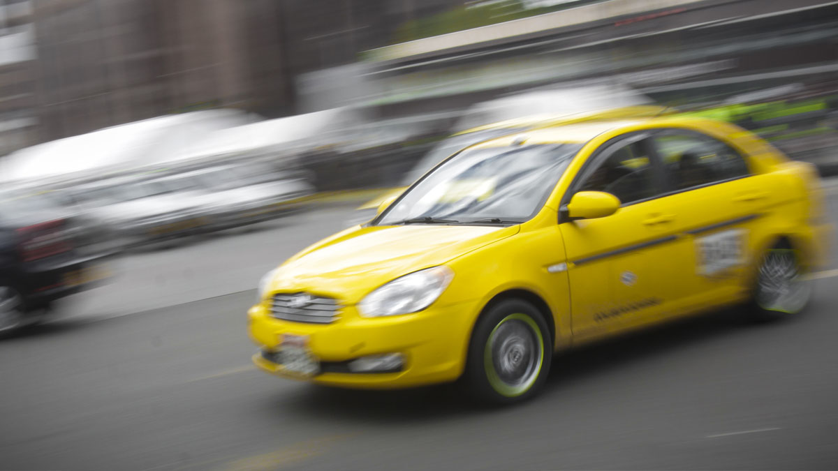 Niña de once años intentó suicidarse, lanzándose de un taxi en Ibagué 1