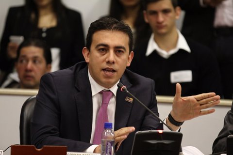 Alexander Vega Rocha se posesionó como el nuevo Registrador Nacional 1