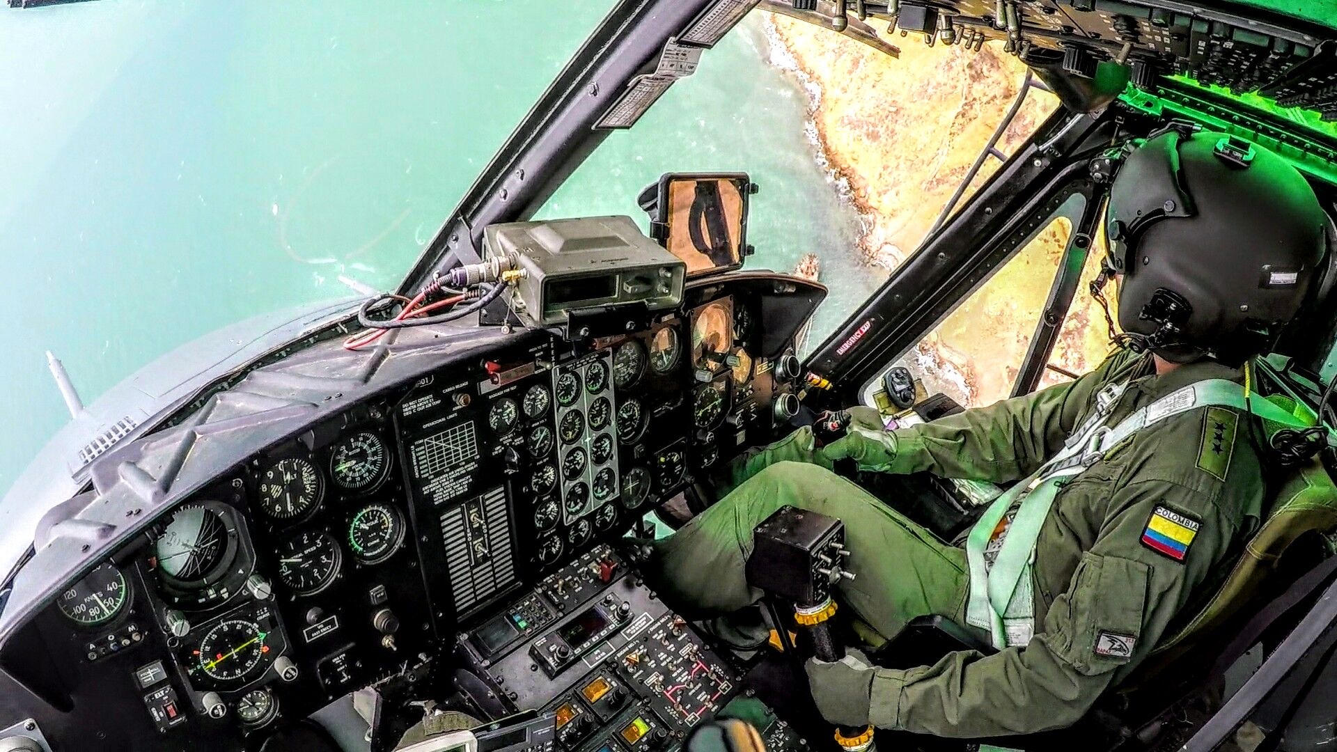 Disfrute con tranquilidad de sus vacaciones, la FAC desde el aire vigila los sitios turísticos 1