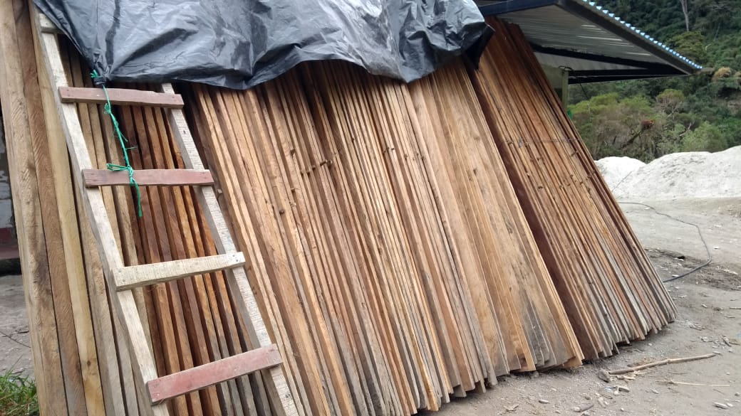 Autoridades decomisaron madera talada ilegalmente en Ibagué y Cajamarca 6