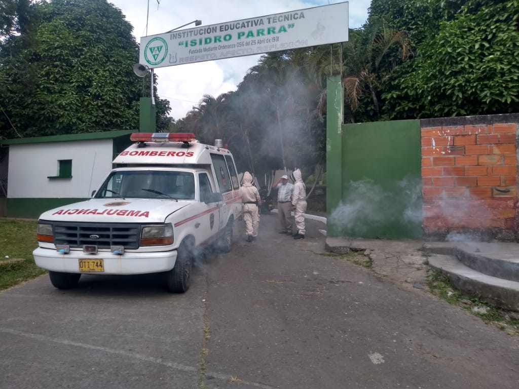 Abejas atacaron a estudiantes de la I.E. Isidro Parra del Líbano 5