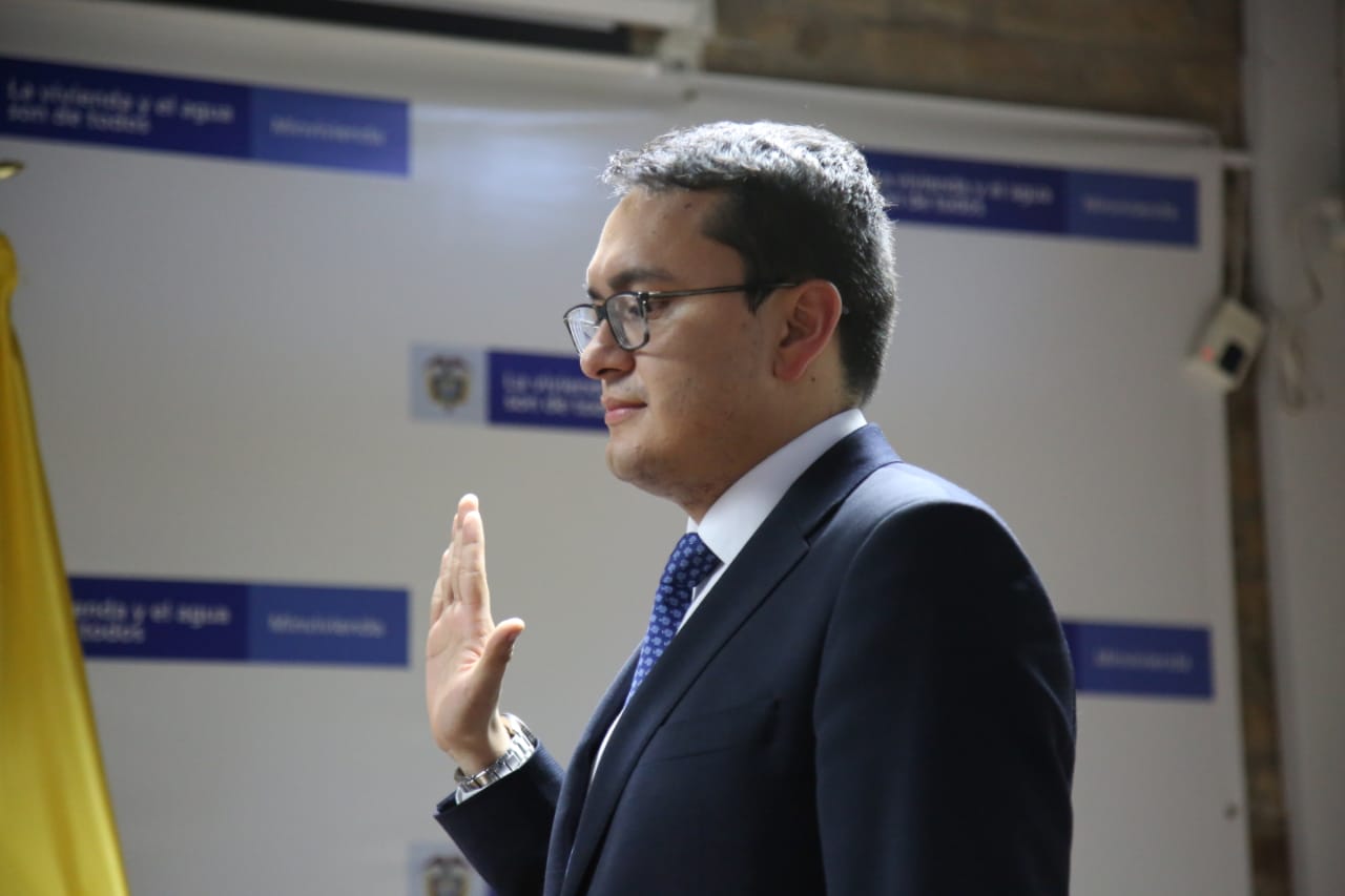 El Ibaguereño Carlos Alberto Ruiz fue nombrado como Viceministro de Vivienda 5