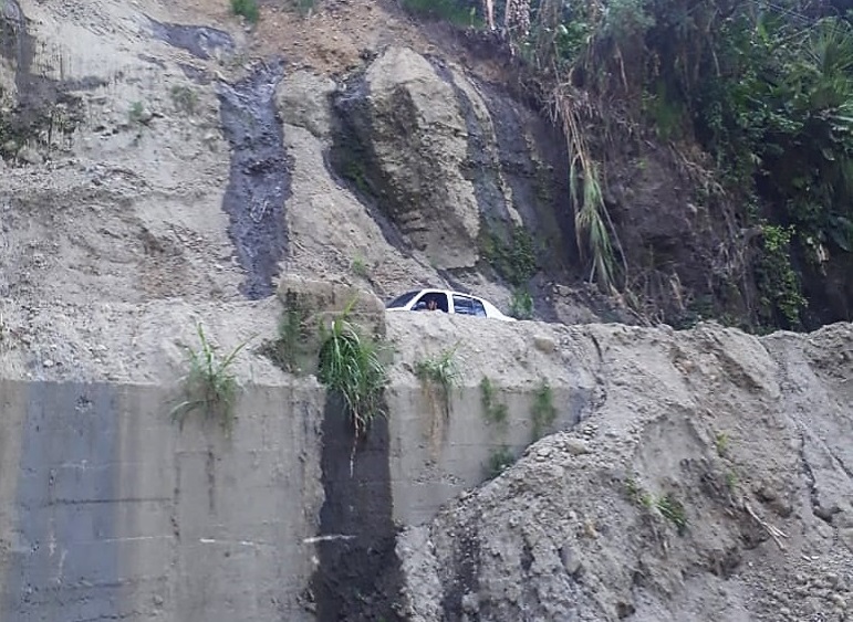 Se tomarán medidas frente a la problemática de La Vega, en el Cañón del Combeima 5