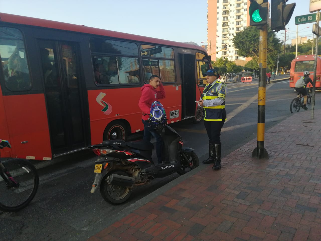Motociclistas, los que más incumplen con la medida el día sin carro y sin moto 1