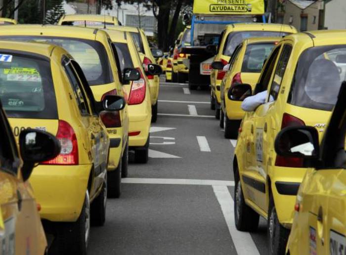 Aumenta tarifa de taxis en Ibagué tras acuerdo con el gremio transportador 4