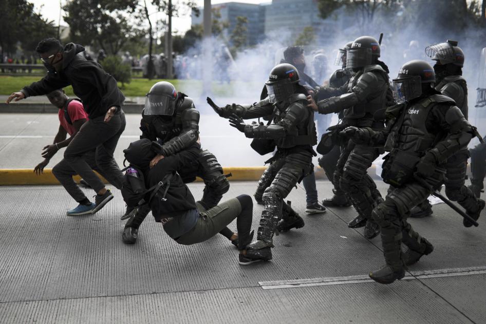 Informe evidencia que Policía habría cometido abusos policiales en manifestaciones 1
