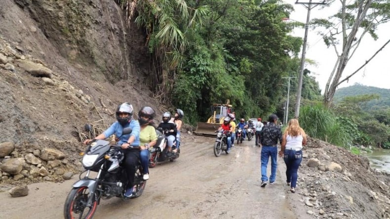 Habitantes y comerciantes del Cañón del Combeima sufren por constantes cierres en la vía 1