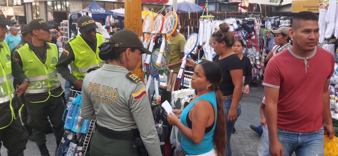 Con operativos intentan recuperar el espacio público de Ibagué 4