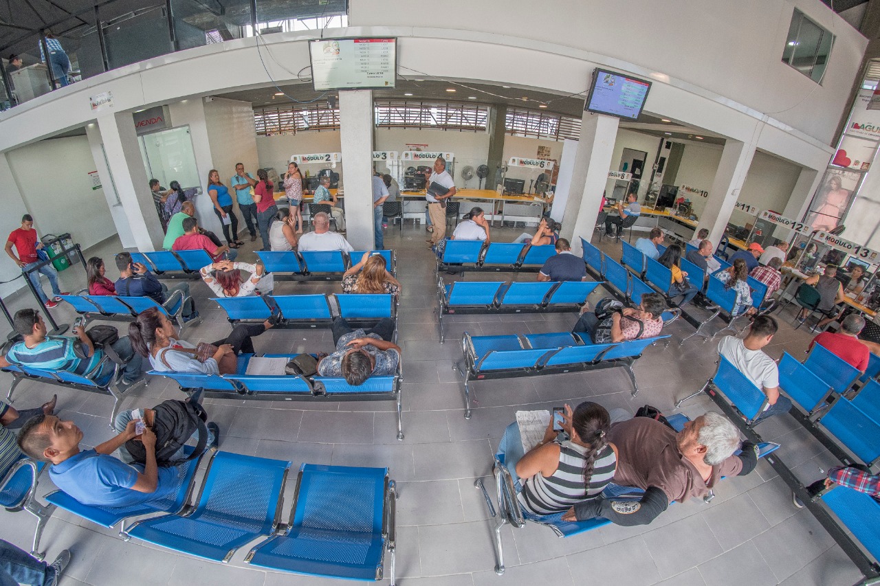 Recaudo llega a más de $1.400 millones en trámites en Ibagué 1