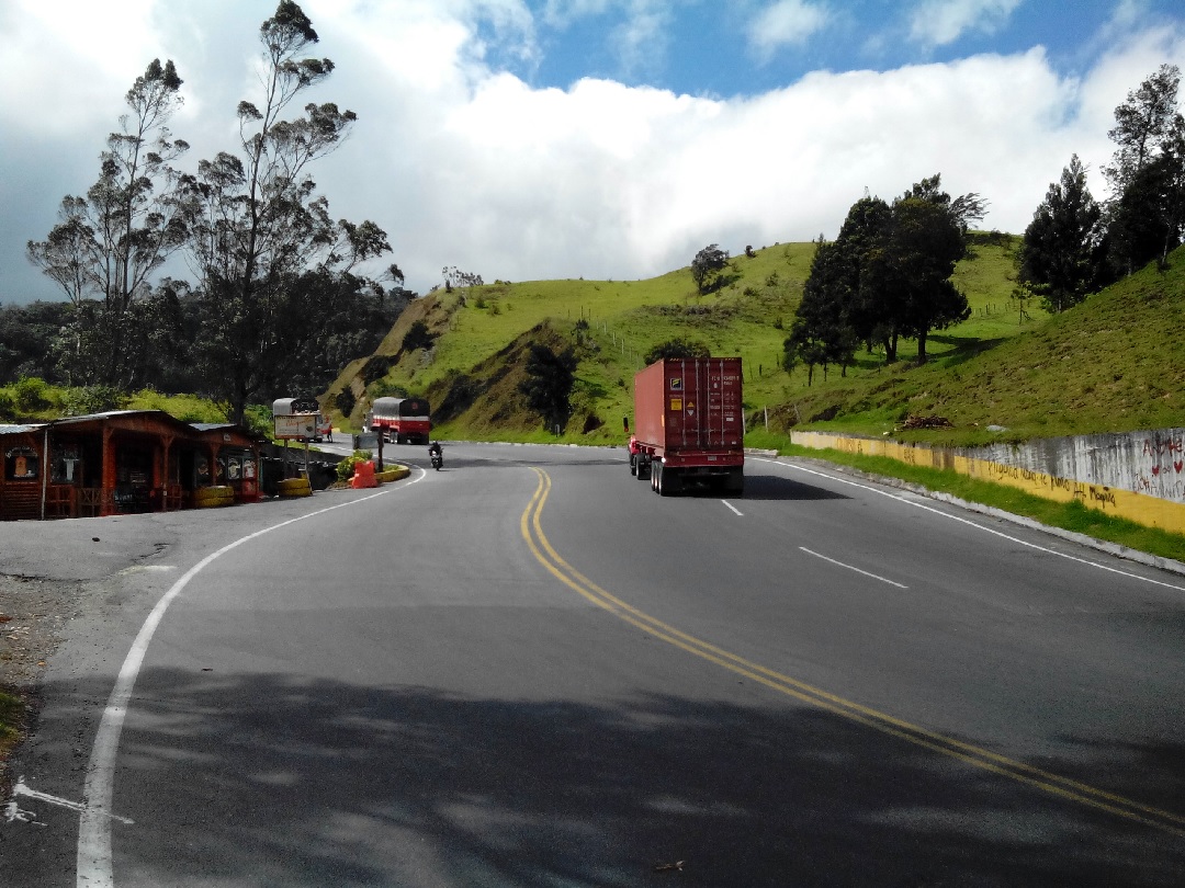 INVÍAS presentó balance tras cierre nocturno en vía Cajamarca – Calarcá 1