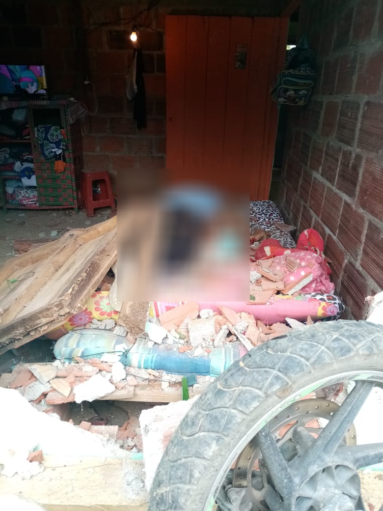 Falleció motociclista que chocó contra una casa 7