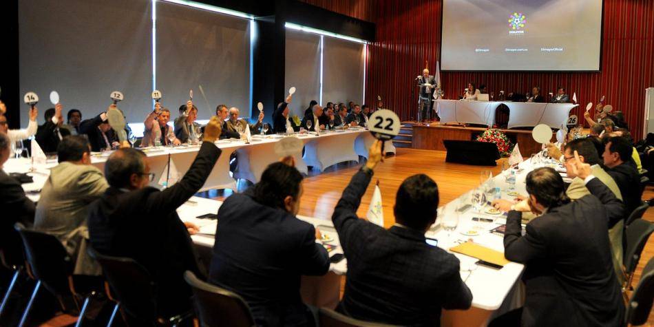 Clubes del FPC siguen divididos por los manejos del actual presidente de la Dimayor 1