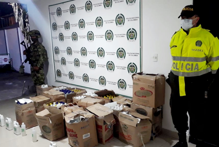 Mil quinientas botellas de alcohol adulterado incautado en Murillo, Tolima 1