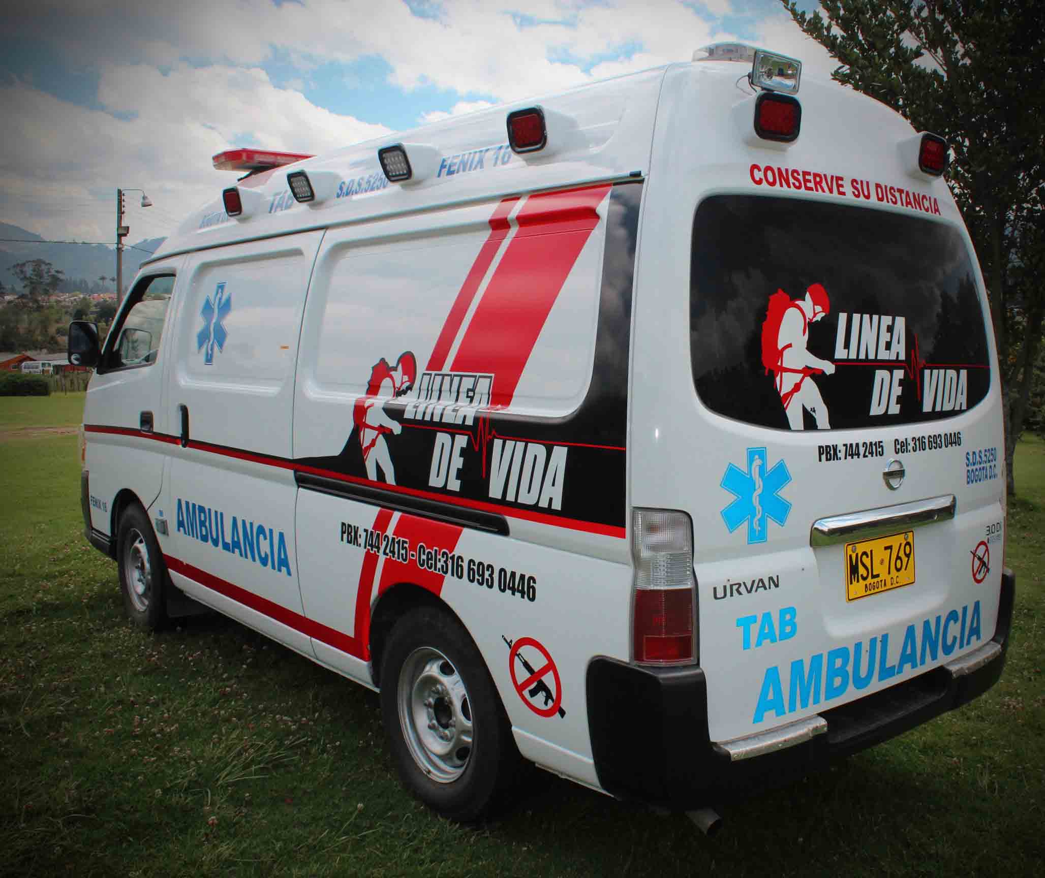 Trabajadores de ambulancias también son víctimas de discriminación   3