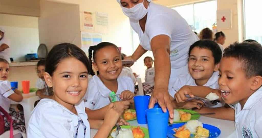 Los niños de las 130 Instituciones educativas de la zona rural, tendrán alimentación ya sea preparada o ración insductrial.