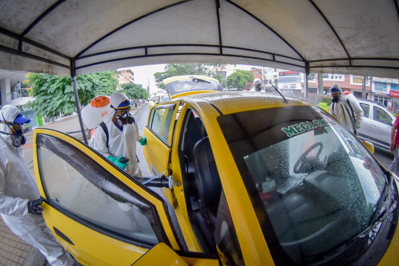 Taxis de Ibagué, limpios y desinfectados 4