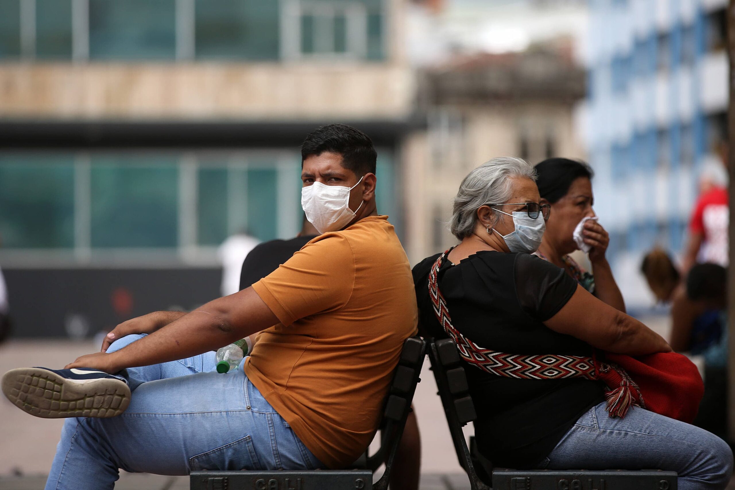 El coronavirus sigue disparado, más de 900 casos reportados 3
