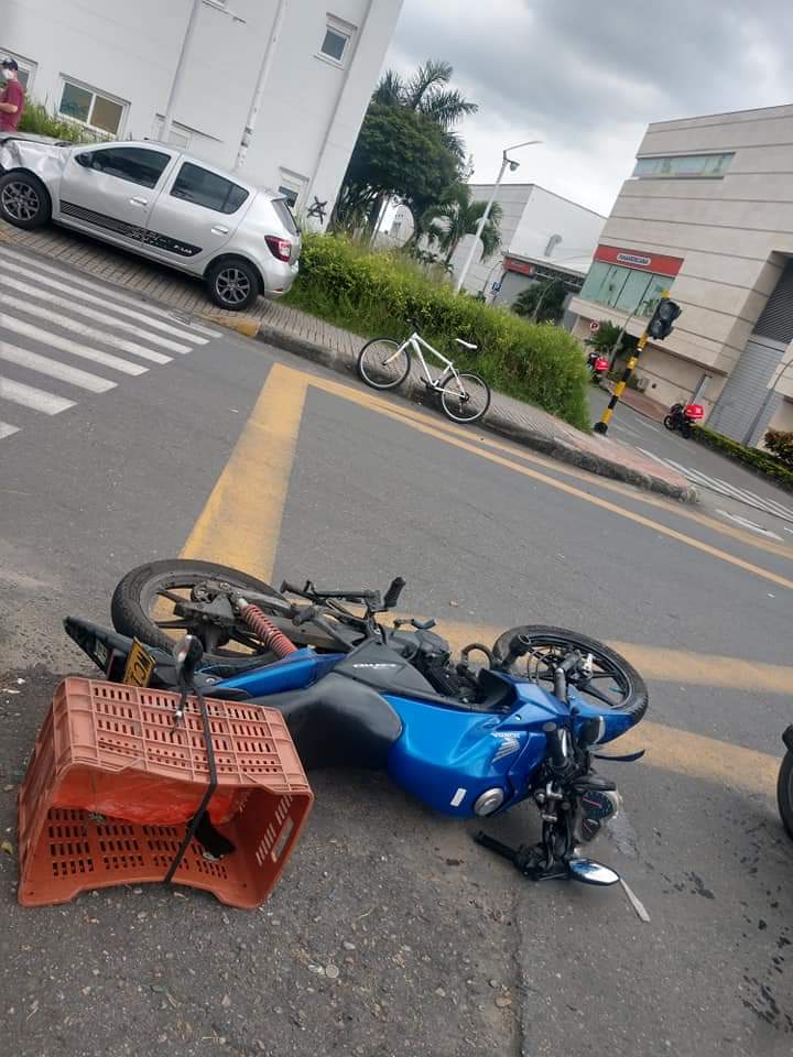 Domiciliario protagonizó accidente en pleno toque de queda 1