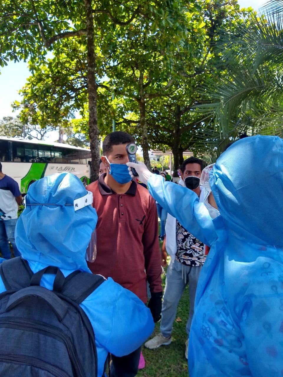 Venezolanos de vuelta a casa desde Ibagué 4