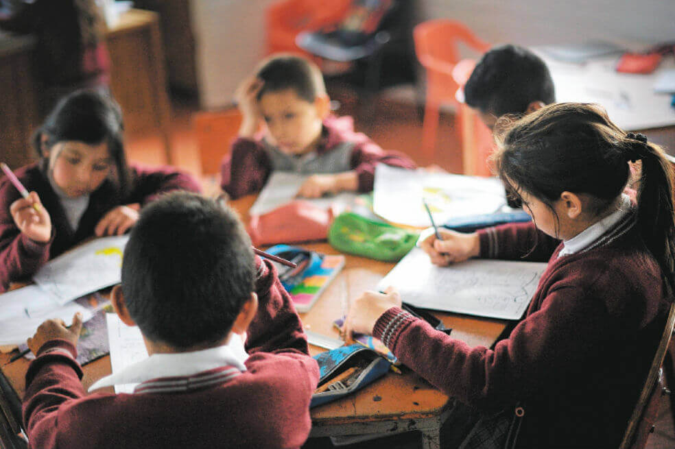 Al menos hasta el 31 de mayo, los estudiantes deberán estar en clases virtuales 1
