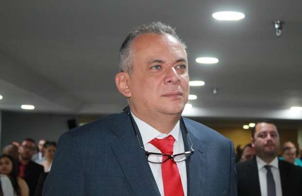 Ratifican suspensión a alcalde de Armenia 3