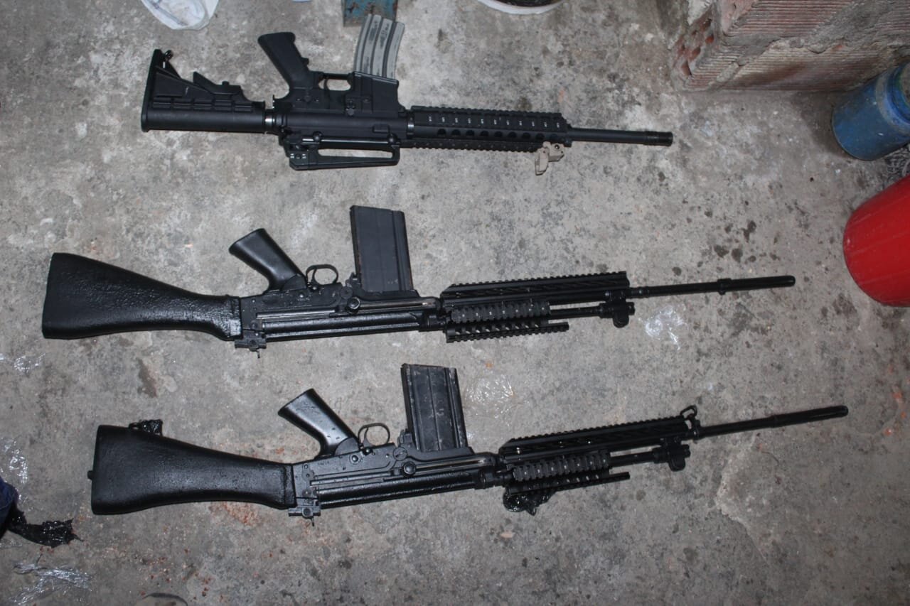 Policía halló un verdadero arsenal en una vivienda de Cali 12