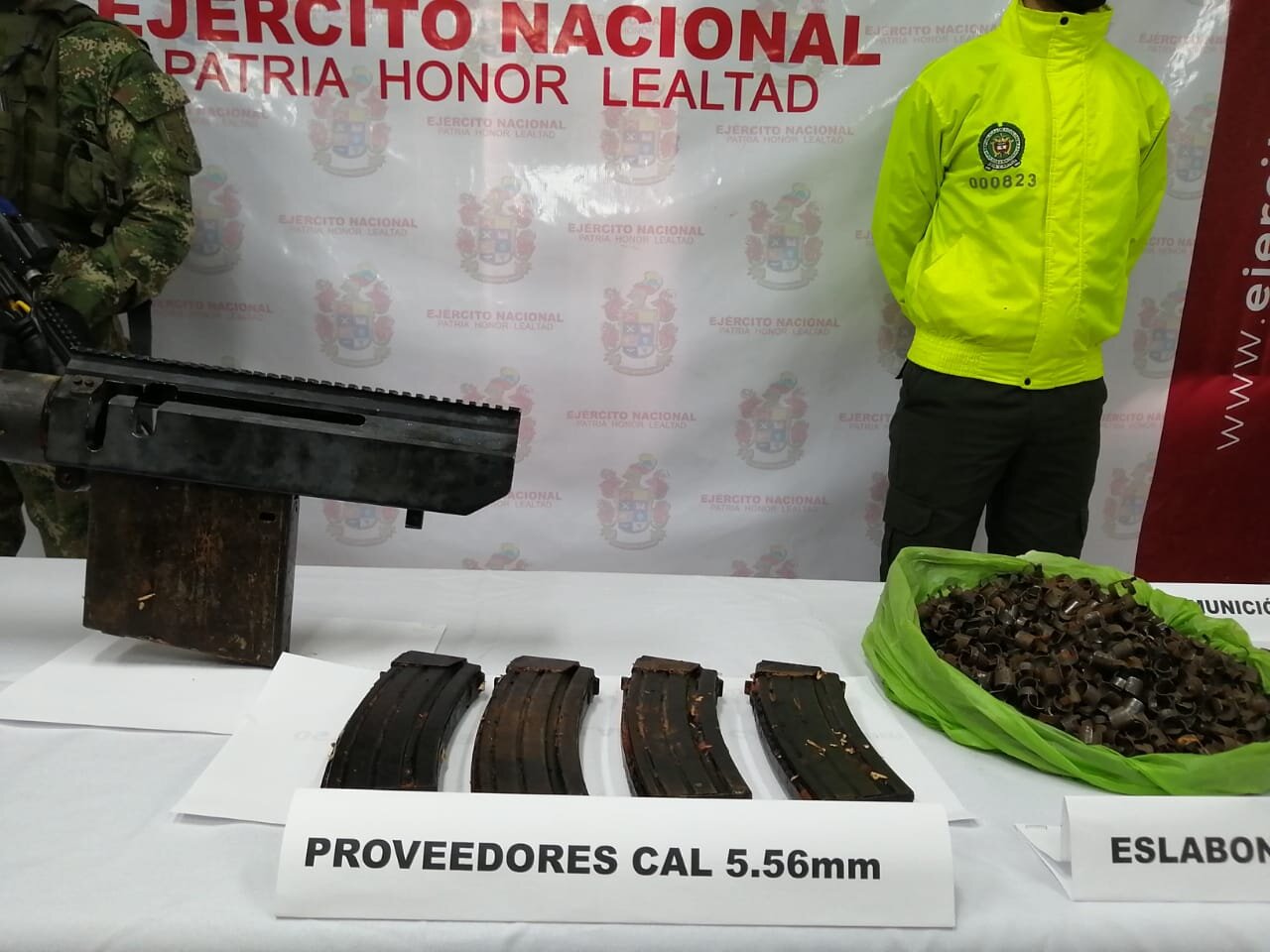 Nuevo golpe a las GAO-R: Autoridades hallaron cinco depósitos ilegales de material bélico 7