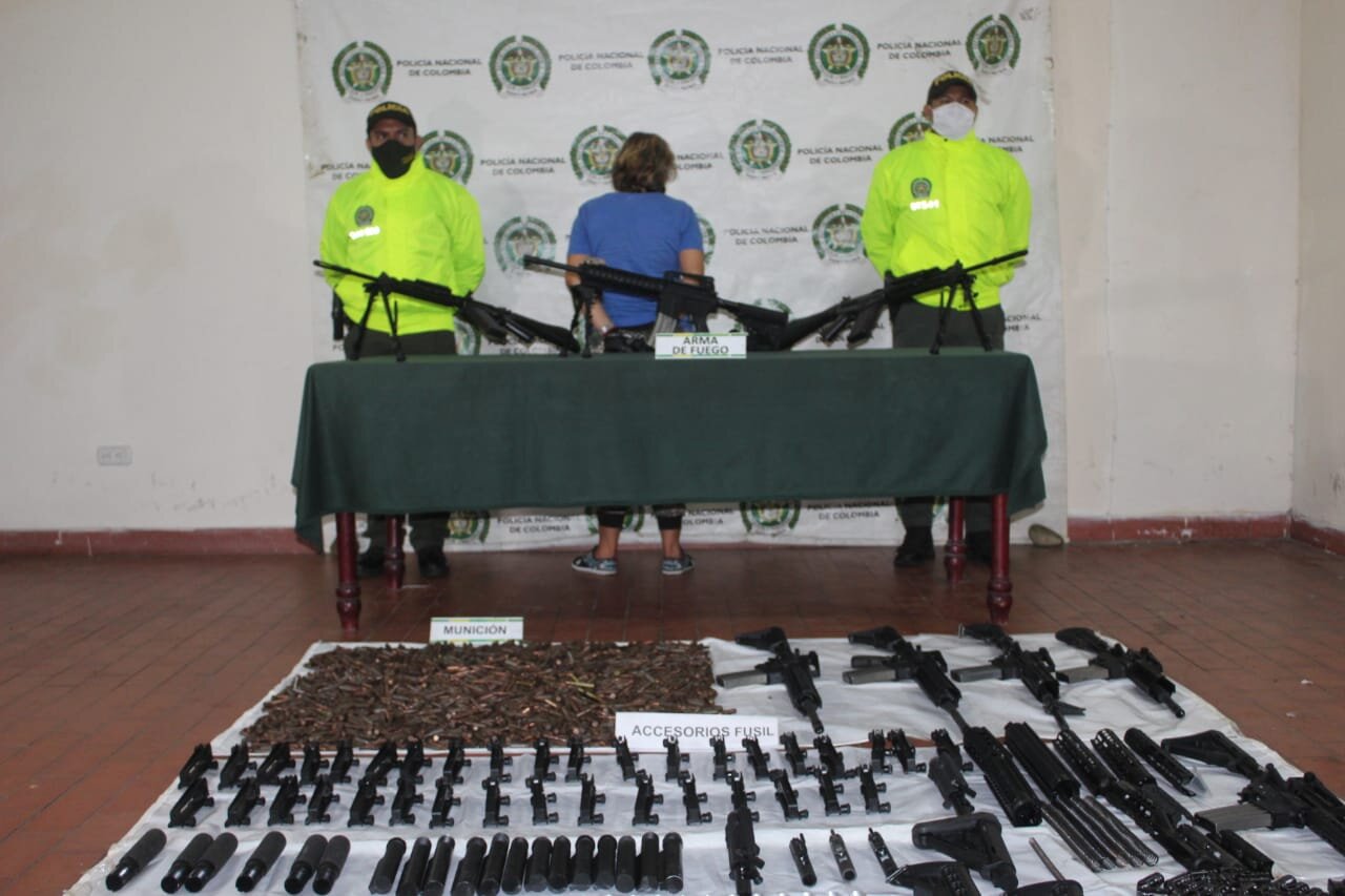 Policía halló un verdadero arsenal en una vivienda de Cali 9