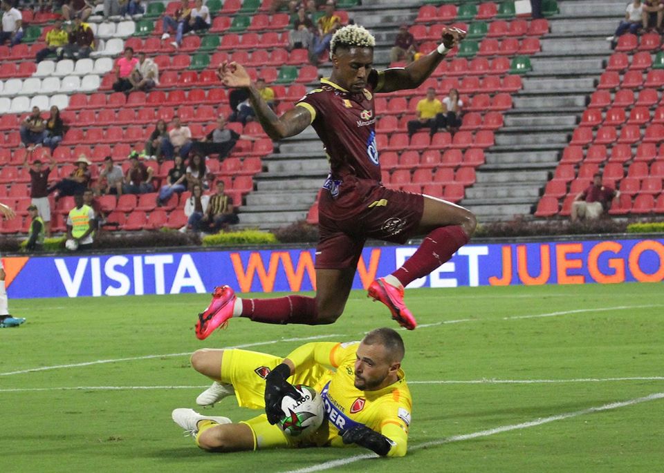 Celebran los futbolistas colombianos, ya está listo el protocolo para el retorno 1