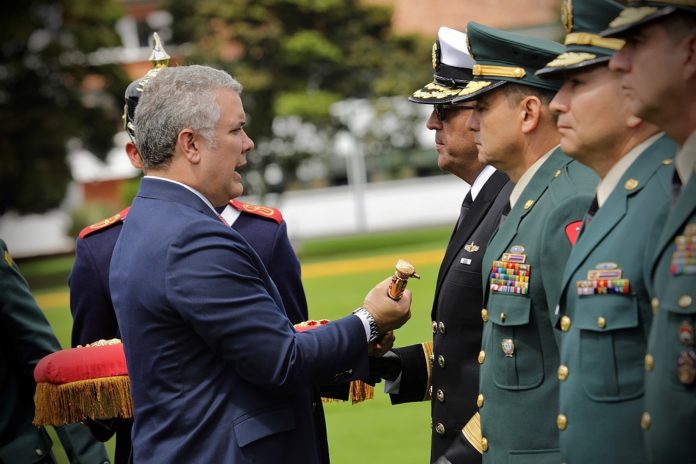 La oposición pidió suspender ascensos militares 1