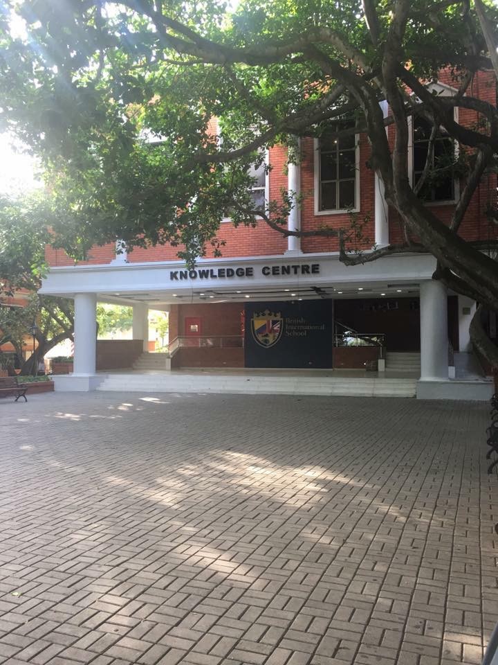Sancionan a colegio en Barranquilla, por grados en tráiler 6