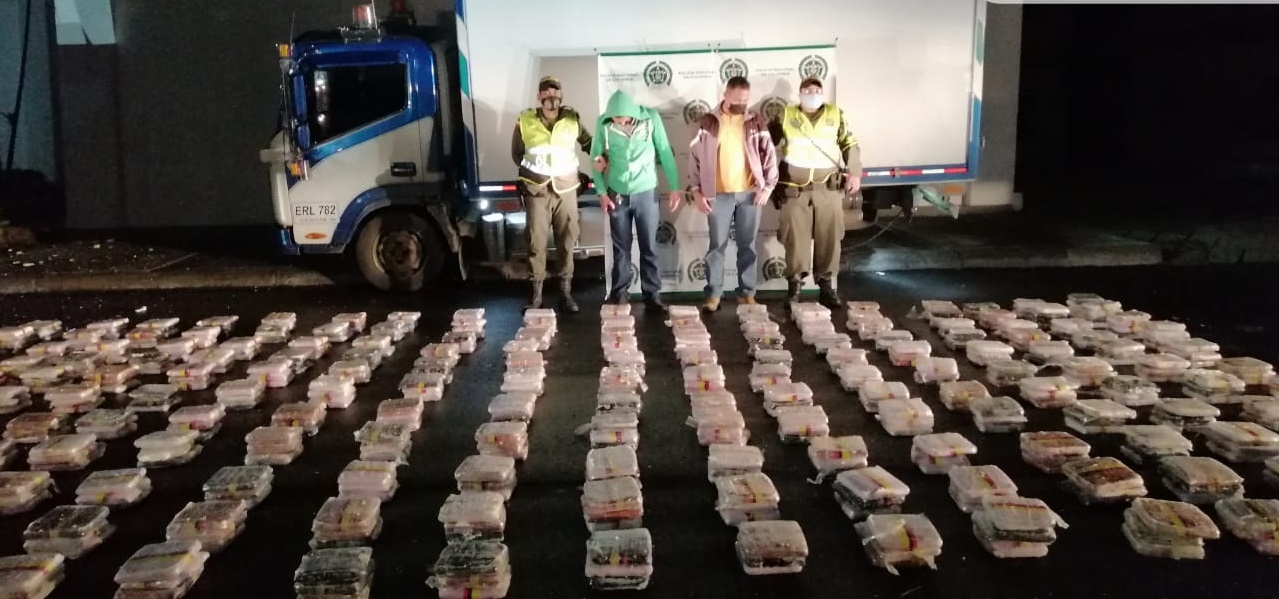 Autoridades incautaron más de 300 kilos de marihuana en vías del Tolima 6