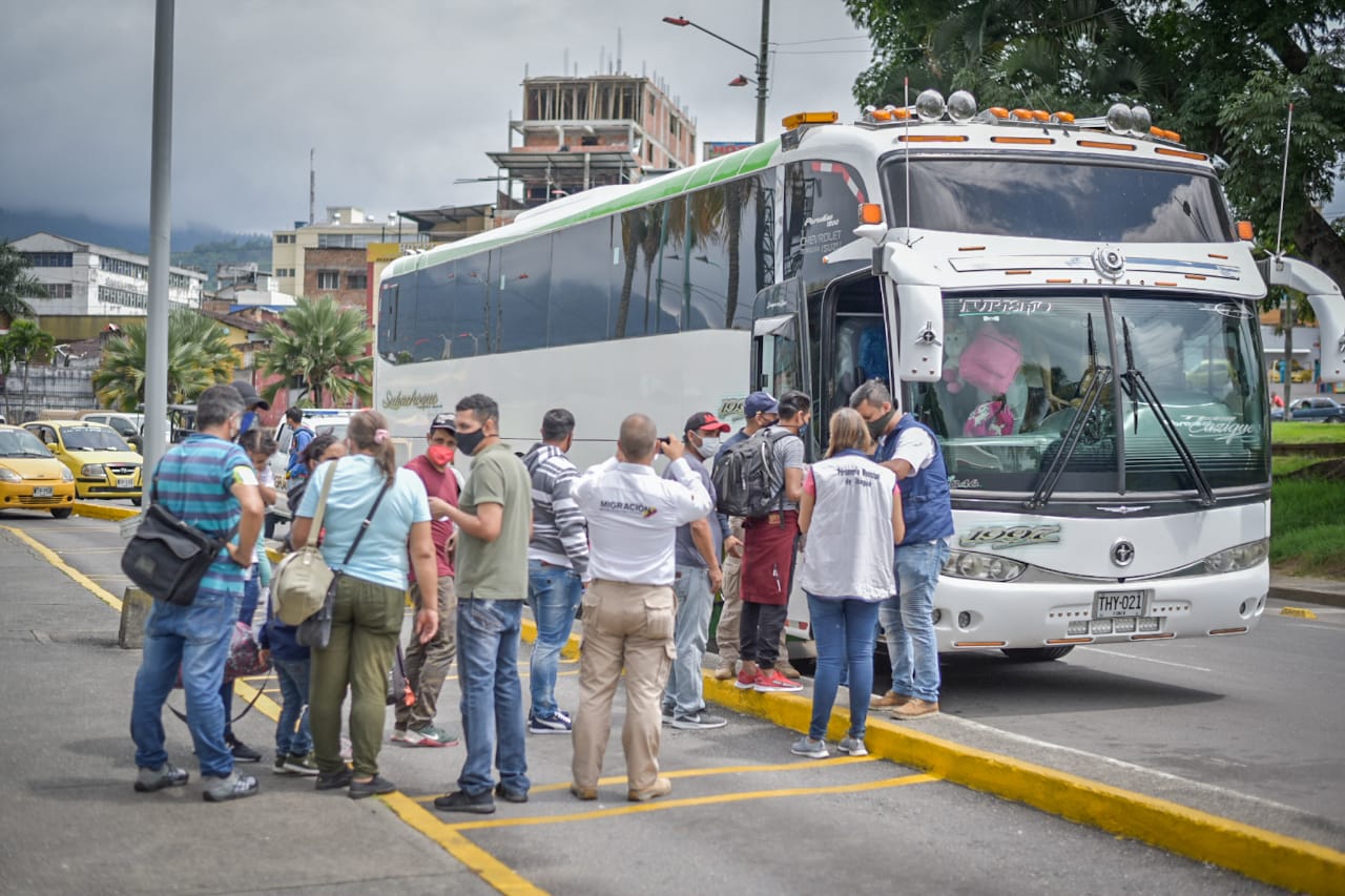 Venezolanos radicados en Ibagué, continúan emigrando a su país 3